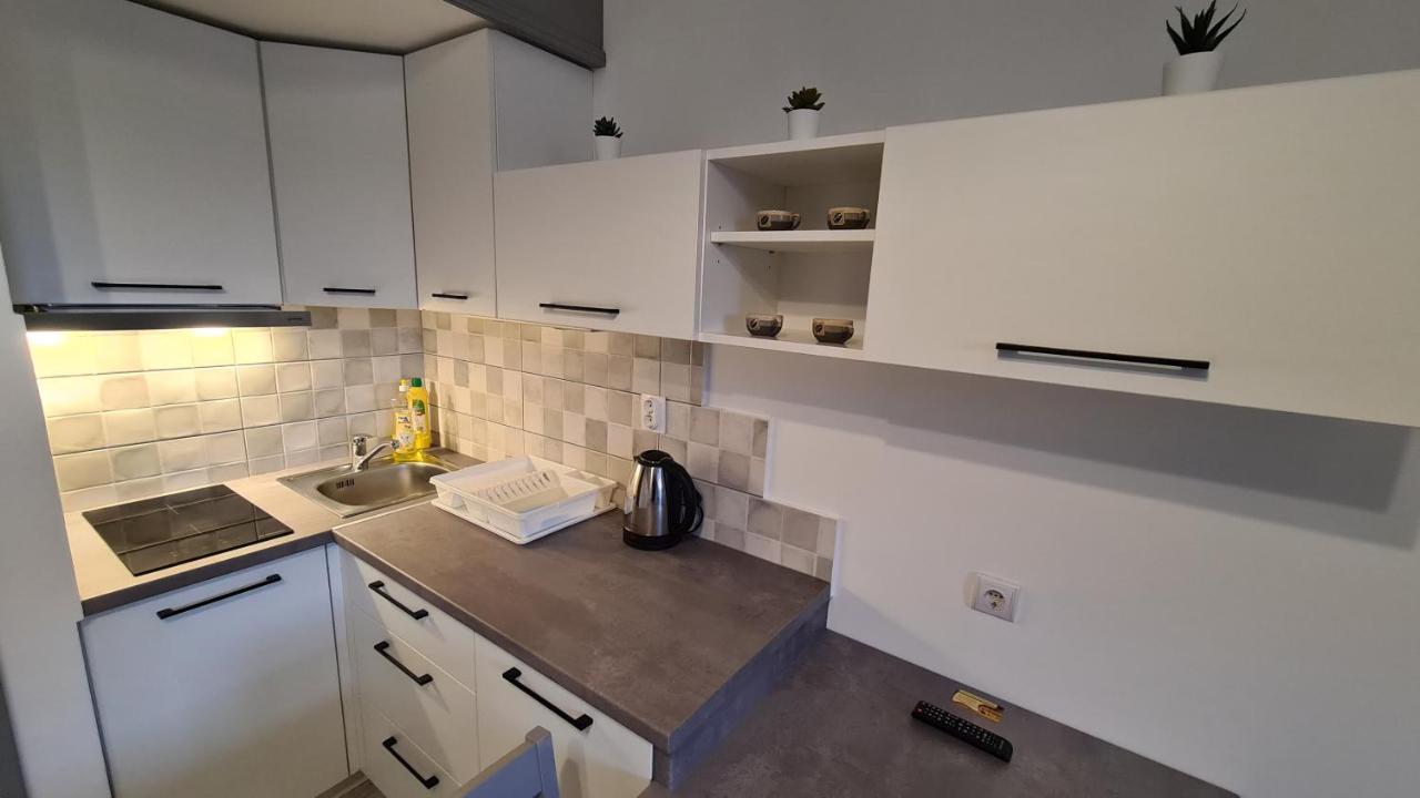 Gyulai-Fuerdo-Apartman Ii. 外观 照片
