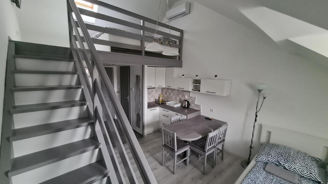 Gyulai-Fuerdo-Apartman Ii. 外观 照片