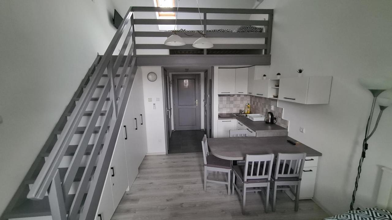 Gyulai-Fuerdo-Apartman Ii. 外观 照片