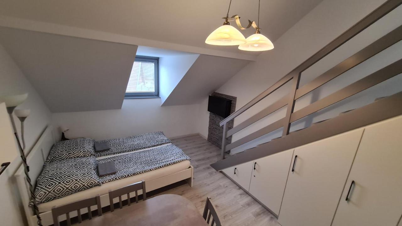 Gyulai-Fuerdo-Apartman Ii. 外观 照片