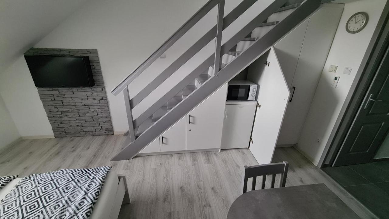 Gyulai-Fuerdo-Apartman Ii. 外观 照片