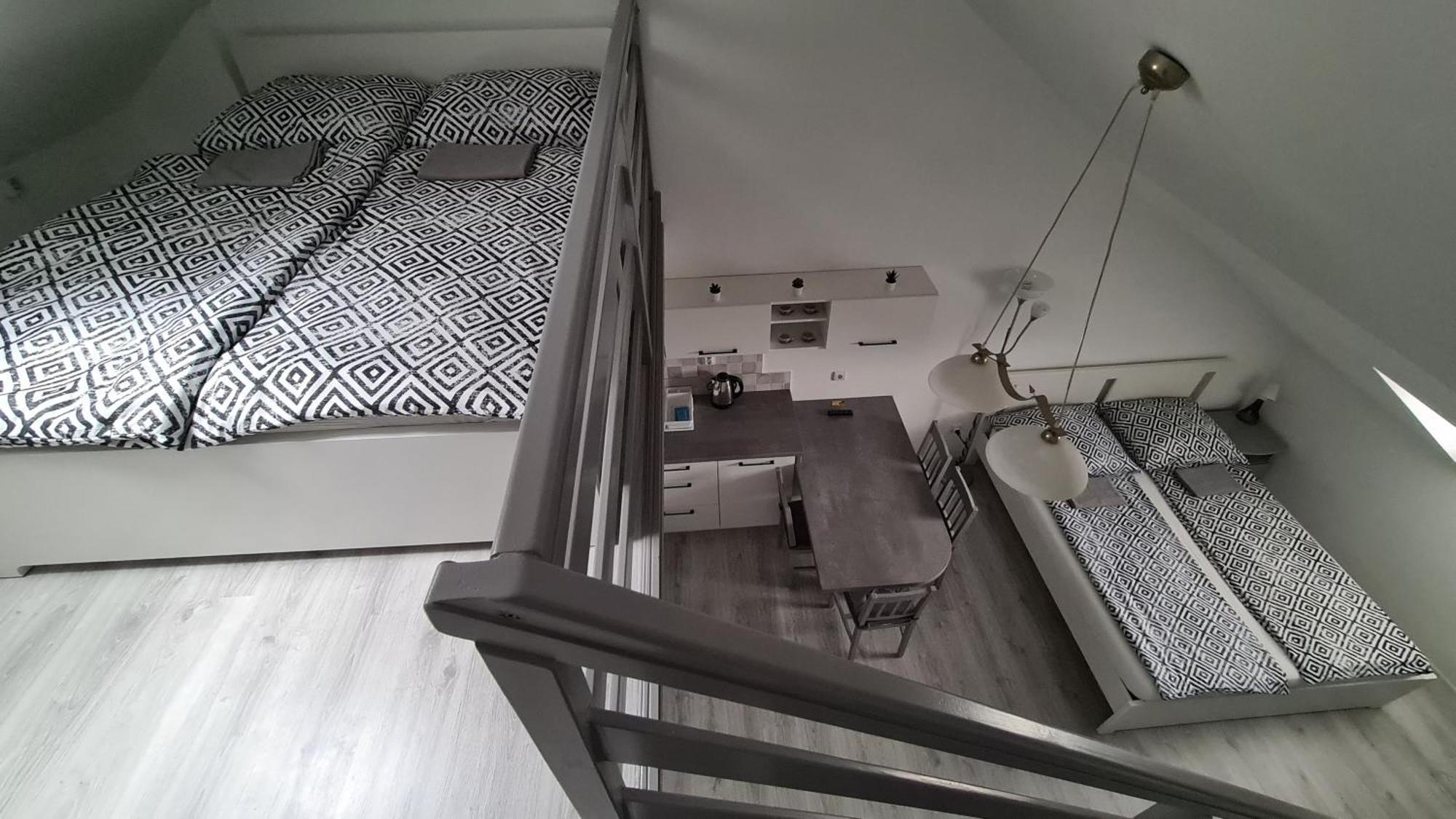 Gyulai-Fuerdo-Apartman Ii. 外观 照片
