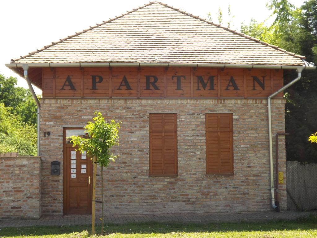 Gyulai-Fuerdo-Apartman Ii. 客房 照片