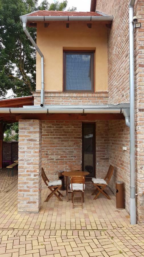 Gyulai-Fuerdo-Apartman Ii. 外观 照片